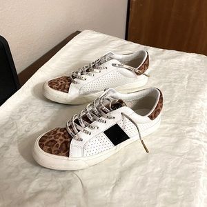 Vintage Havana slip on sneakers leopard/white size 9